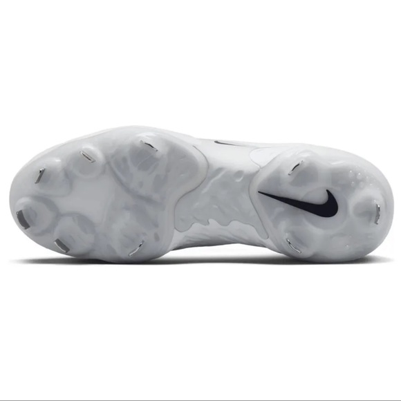 New Nike Alpha Huarache Elite 4 Low Baseball Metal Cleats White Grey FD2745-100 - Picture 2 of 6